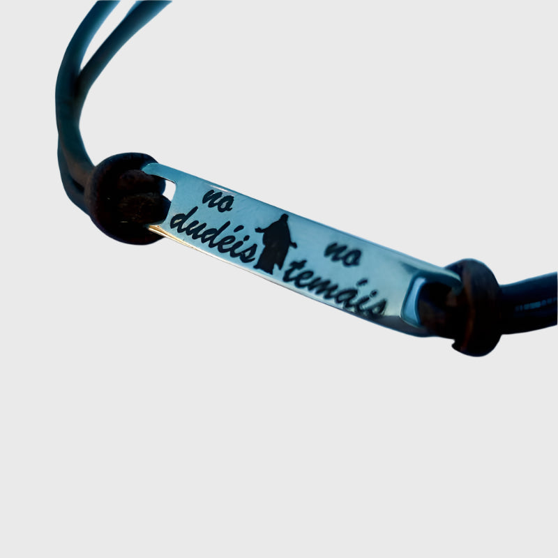 Leather bracelet Savior Doubt not, Fear not - English or Spanish