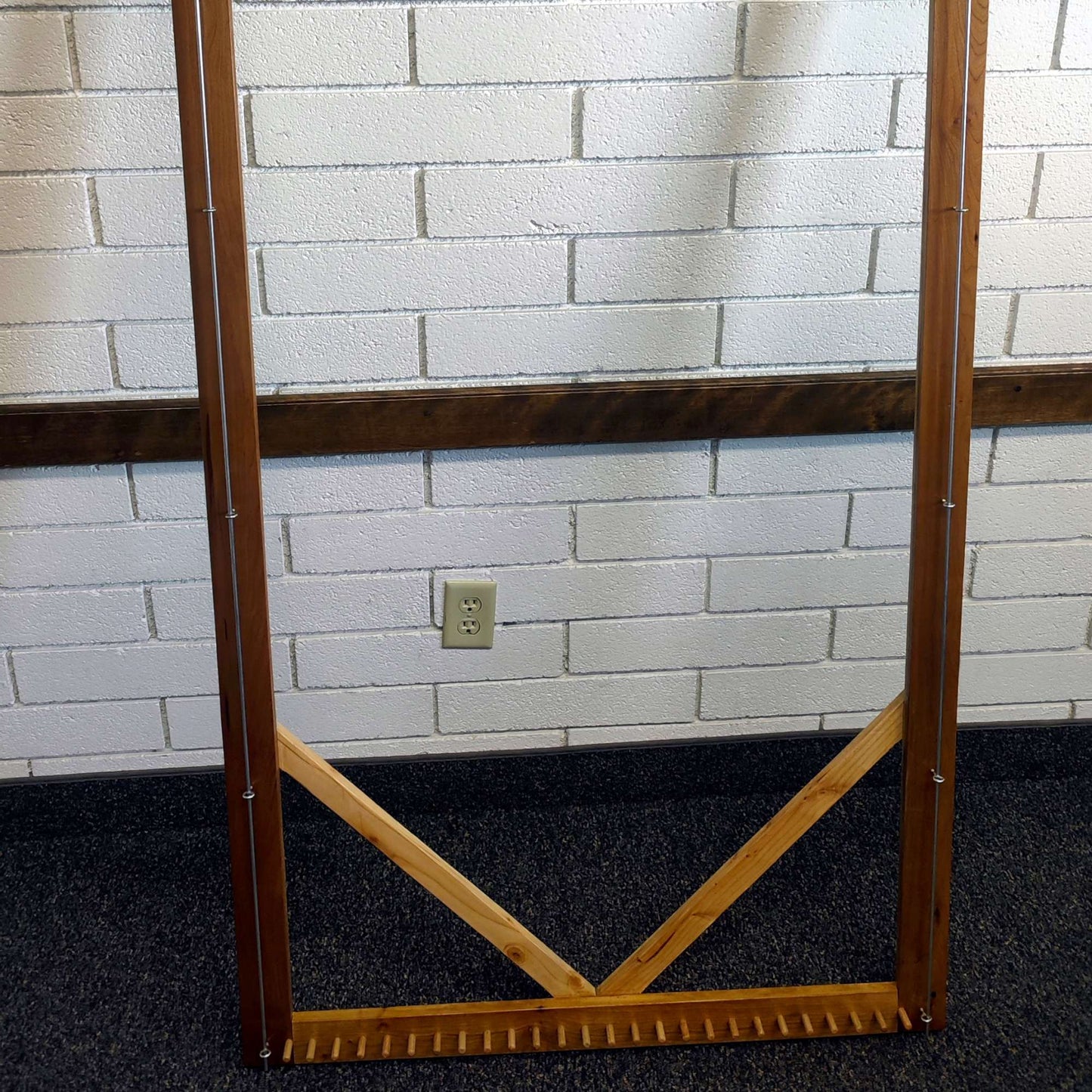 Hard Wood Hand Loom 3' x 6'
